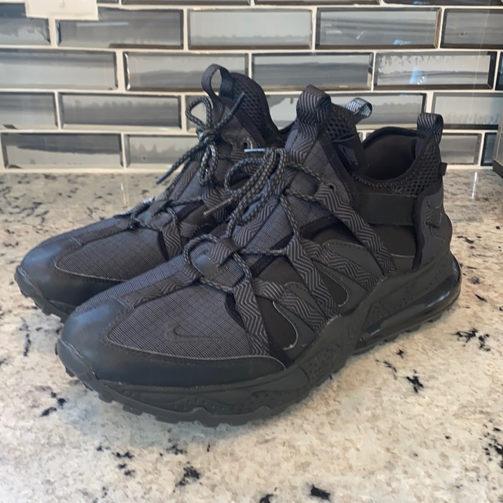 Nike Air Mens Basketball Mid Rise Size 12